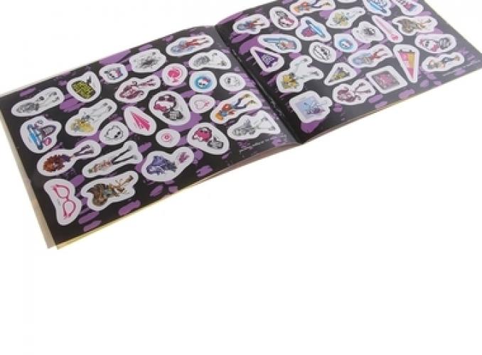 100 наклеек Monster High. Дракулаура