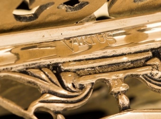 Virtus ― Тел 8-495-741-86-12 Бронза скульптуры вазы  подарки, статуэтки, пепельницы, лопатки для обуви, ключницы, шкатулки для украшений, кувшины и многое другое EMAIL a7418612@yandex.ru
