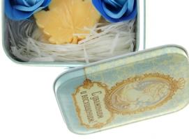 Набор мыльные лепестки 3 шт. + мыло-листок желтое + серпантин в корзиночке большой С уважением и восхищением